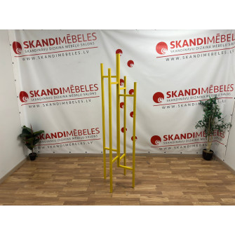 Eigen medžio pakabinimas (Geltona) Eigen medžio pakabinimas (Geltona)